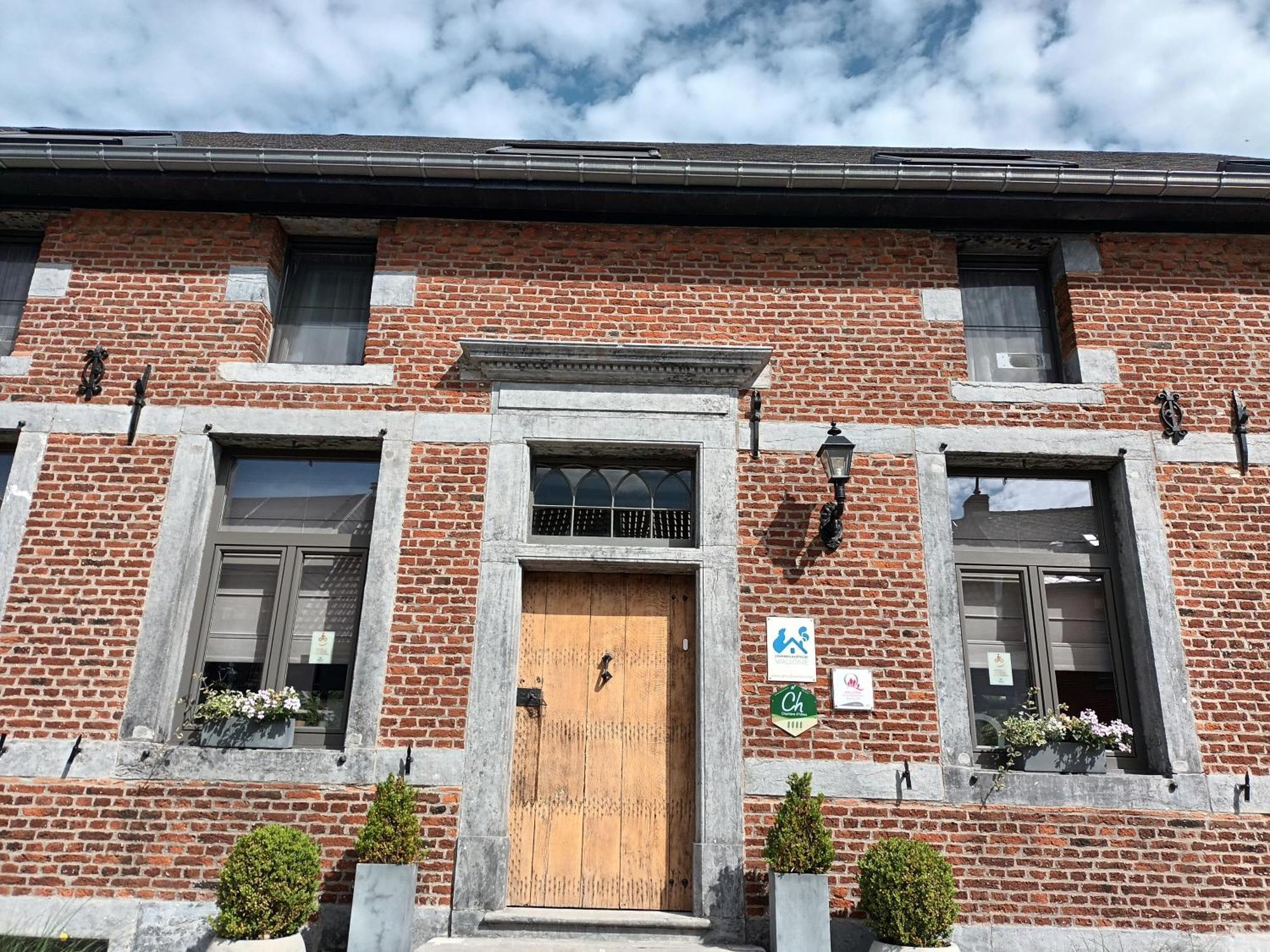 Le Relais De La Motte Bed & Breakfast Soignies Exterior photo